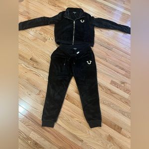 True Religion women’s velour sweatsuit/Black/ jacket xl/pants xl
